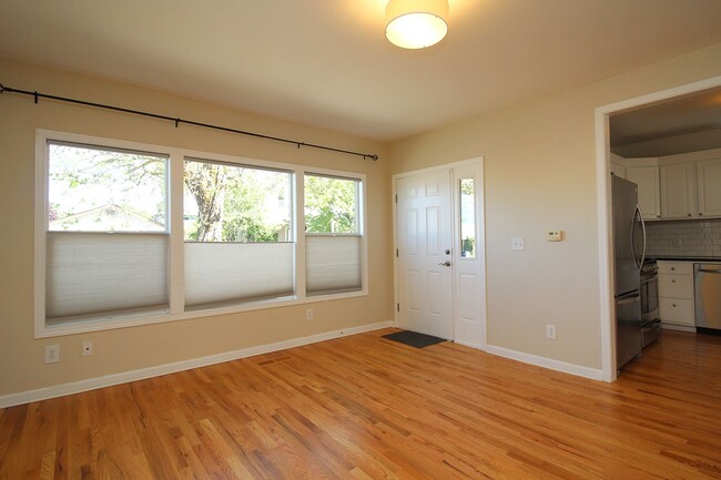 Photo - 5401 NE 15th Ave
