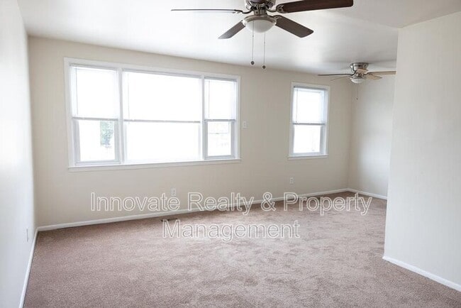 Photo - 109 Lockart Plaza