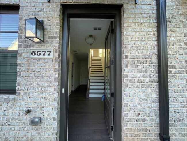 Photo - 6577 Beacon Dr