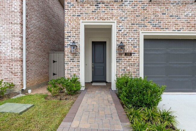 Photo - 106 Cinder Berry St