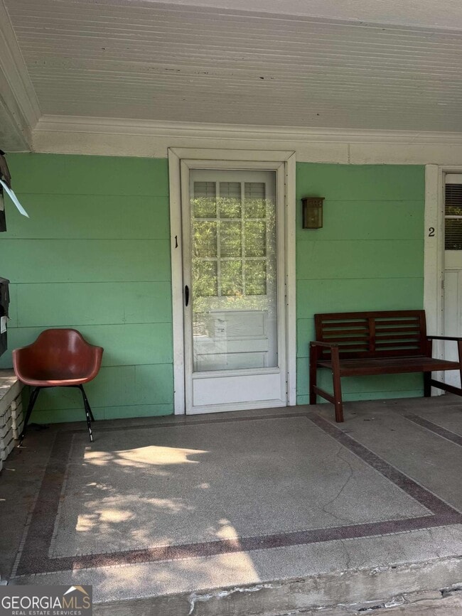 Photo - 343 4th St NE