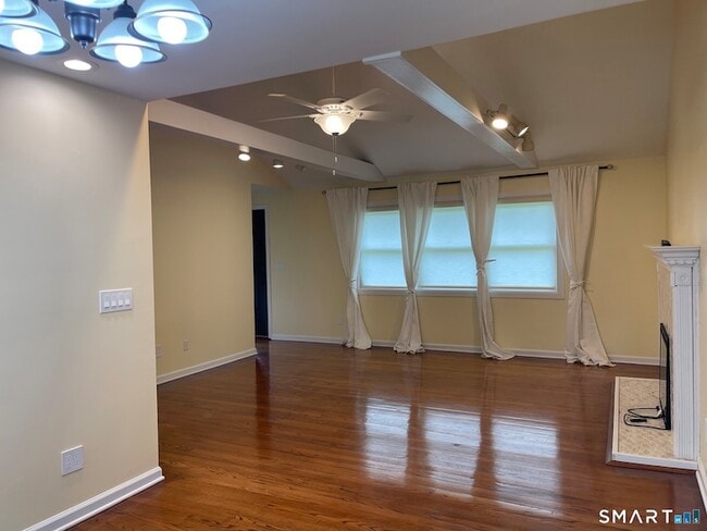 277 Drummond Rd