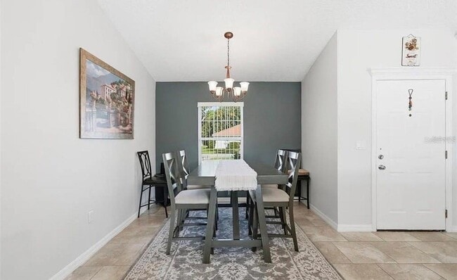 Photo - 24 Radcliffe Dr