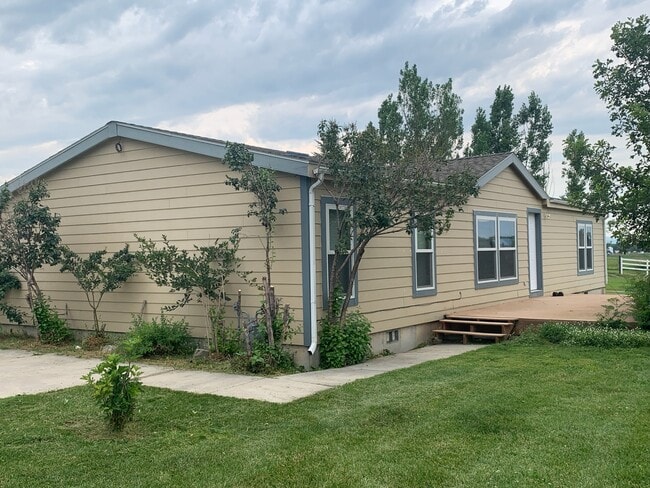 Building Photo - 1523 Bryan Rd