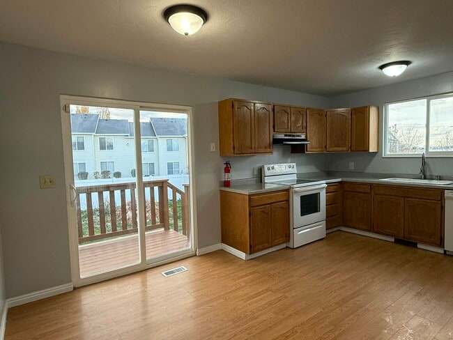 Photo - 3556 S 8150 W