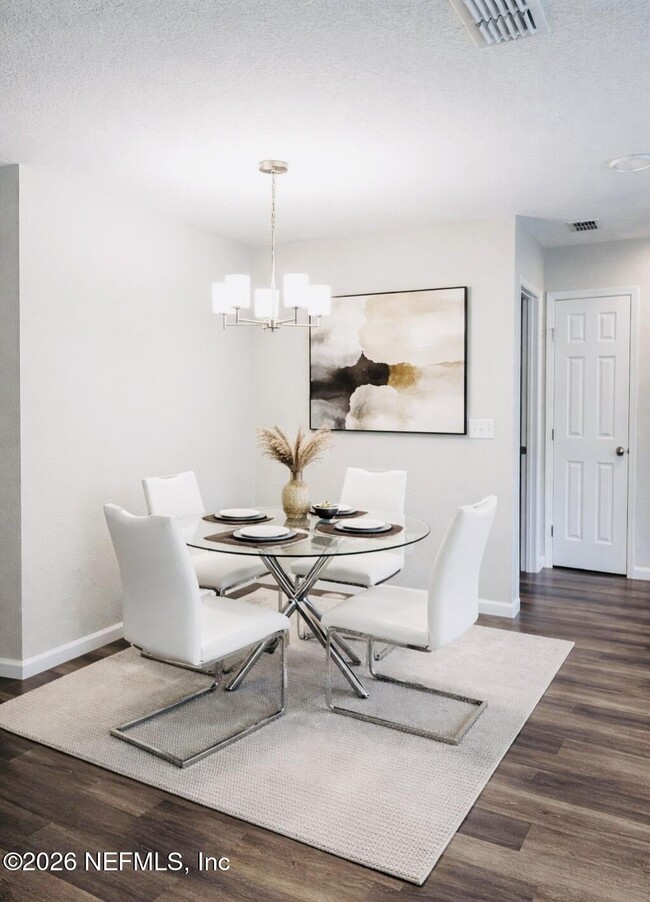 Photo - 14416 Gossett St