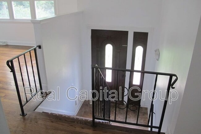 Photo - 18 Ethel Dr