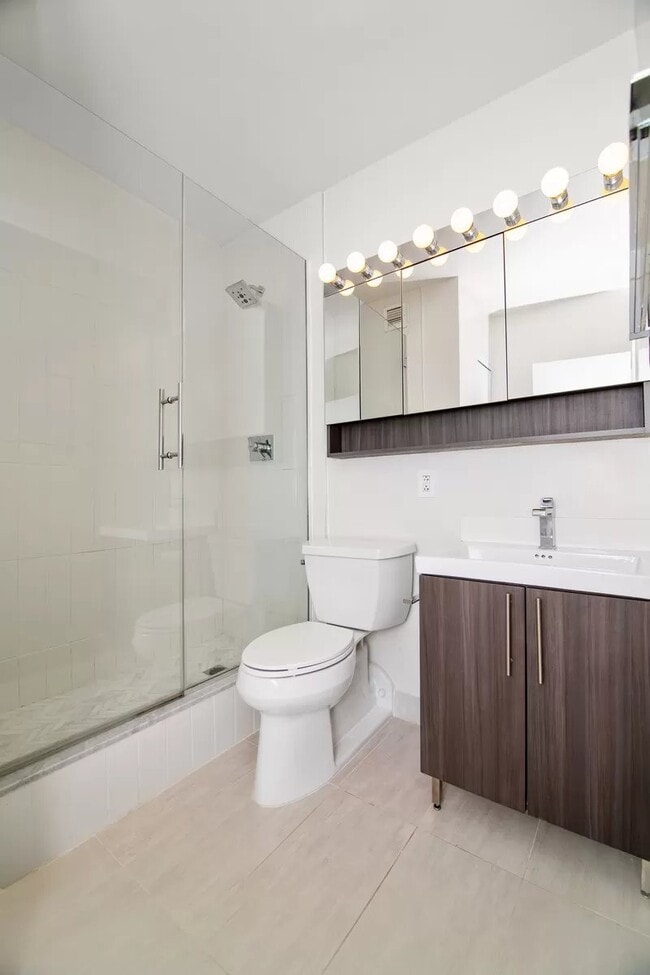 Photo - 425 W 53rd St Unit 416