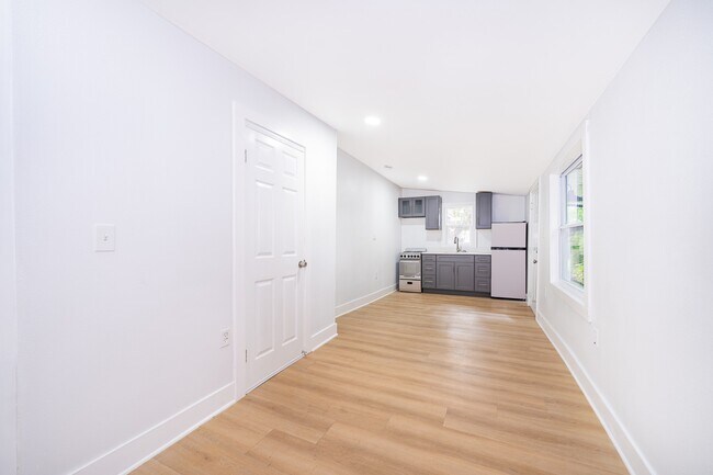 Photo - 613 Citrus St Apartment