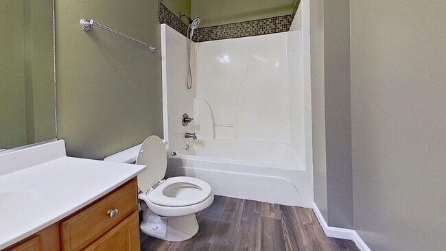 Photo - 3 bed / 2.5 bath - Move-in Ready 12/29/25