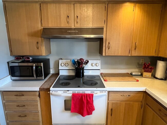 Photo - 415 1st Ave SE