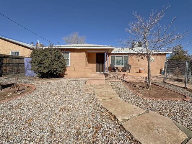 Great Duplex in the Vinyard Area of ABQ! - Great Duplex in the Vinyard Area of ABQ! Apartamento