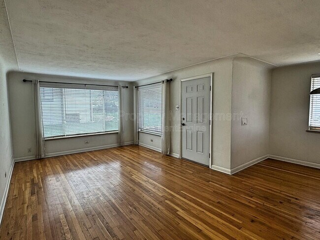 Photo - 646 S Canosa Ct