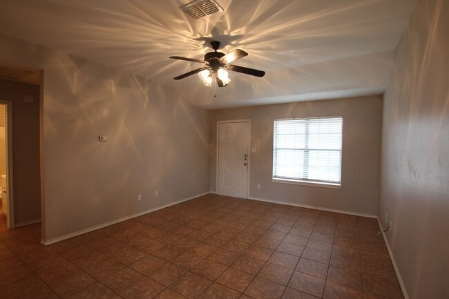 Photo - 2 Bedroom 2 Bath Duplex! Lindale ISD! Available! Unit 16917 Sentinel