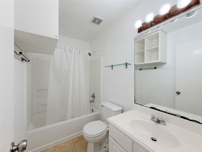 Photo - 4707 Meadowthorn Ct