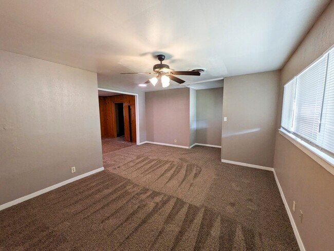 3265 East Dr