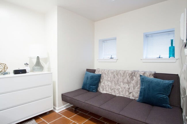 Photo - 1712 Johnson Ave NW Unit ID1238464P