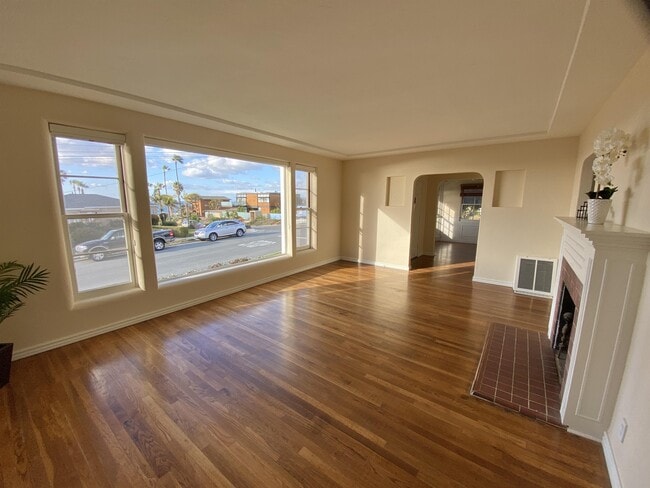 Photo - 4491 Coronado Ave