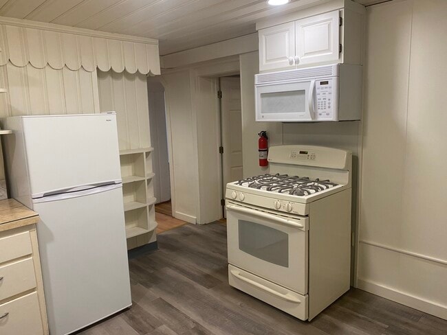 Building Photo - 821 N Weber St Unit #2