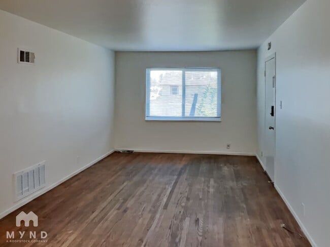 Photo - 538 Madison Ave Unidad 4