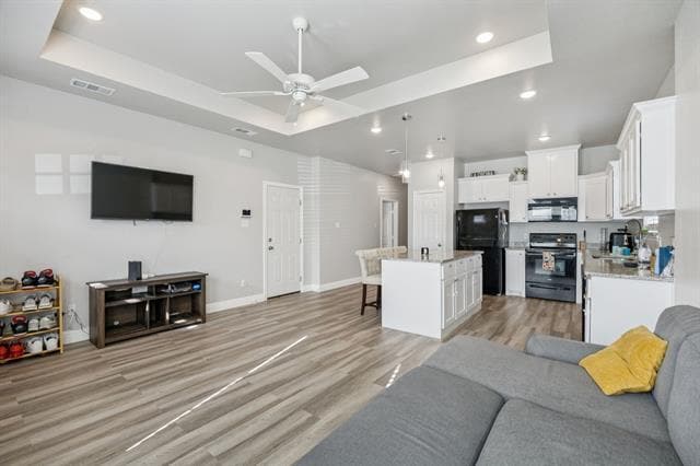 Photo - 4912 Pickett St