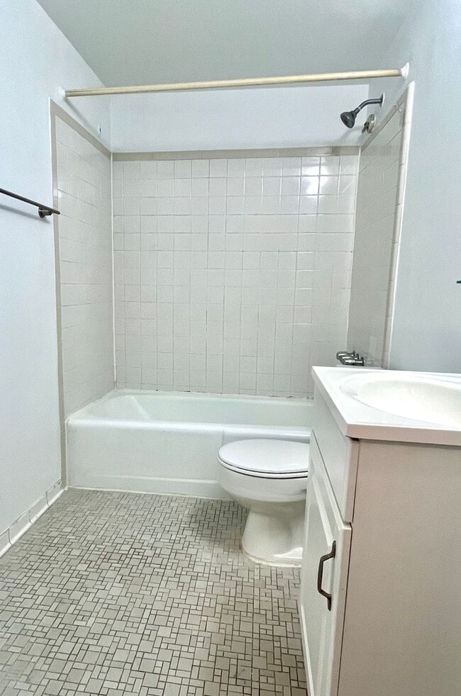 Photo - 340 11th St SE Unidad B