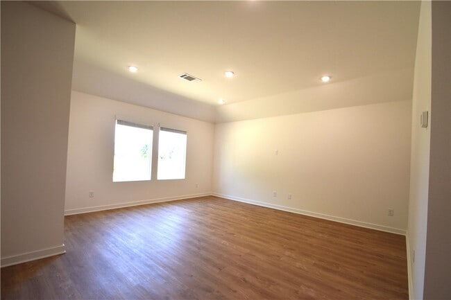 Photo - 346 Texas Ave