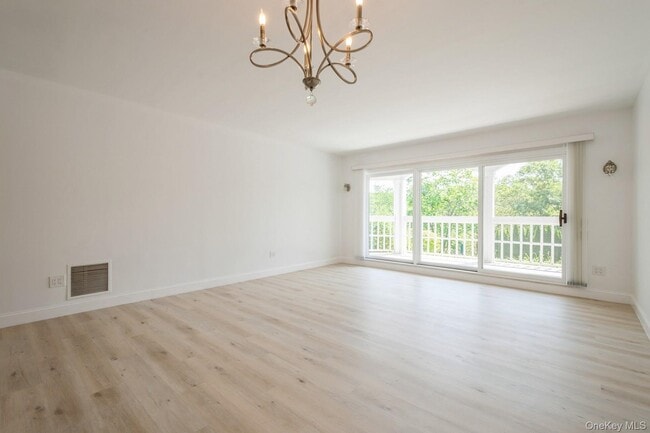 Photo - 333 N State Rd Unidad 20