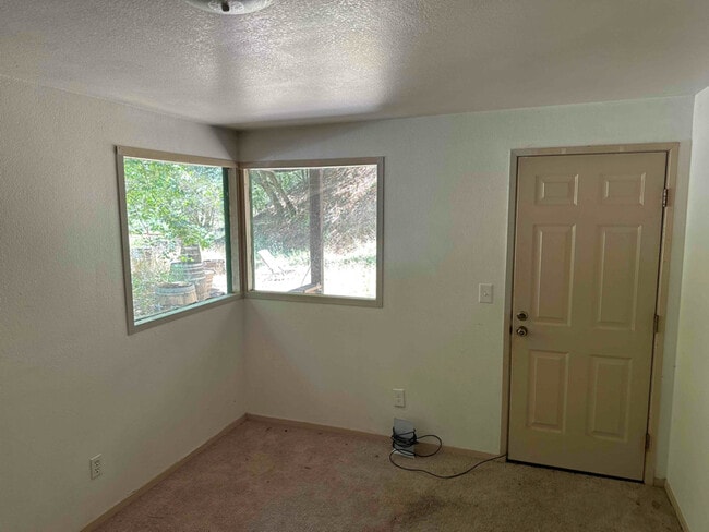 Photo - 9797 CA-116