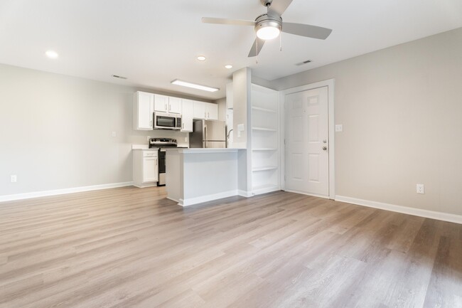 Building Photo - The Park at North Ridge Rental