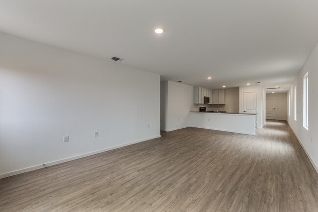 Photo - 11715 Blasting Way