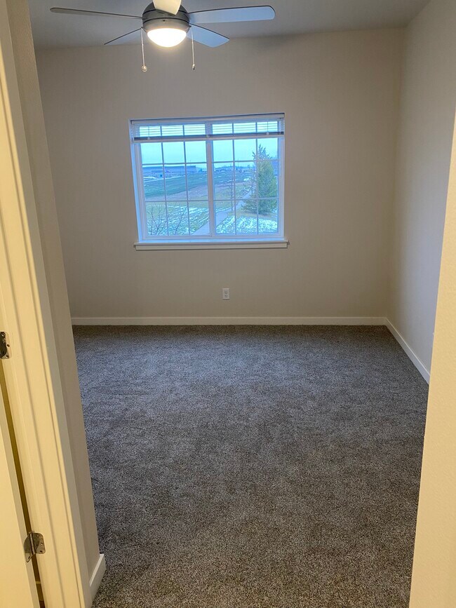 460 Kansas Ave Apartment For Rent in North Liberty, IA