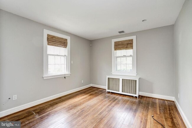 Photo - 4350 River Rd NW