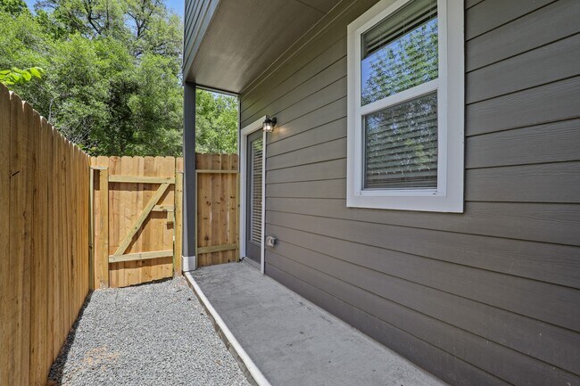 Photo - 13502 Axel Ln