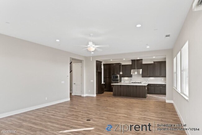 Photo - 4 br, 3.5 bath House - 2423 Paramount Ln, ...