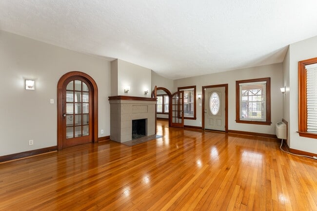 Photo - 2624 Arbor St