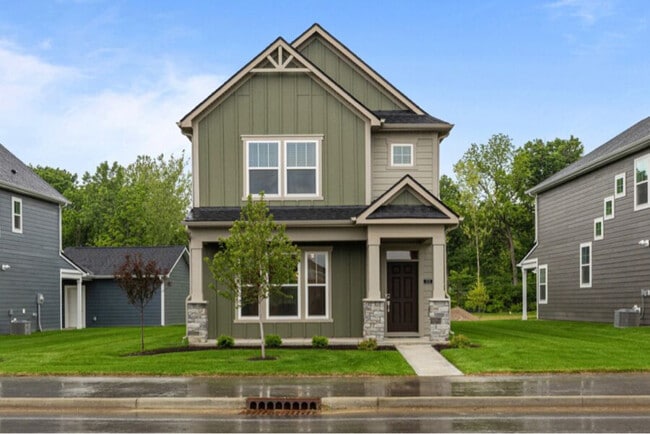 Photo - 1717 Real St