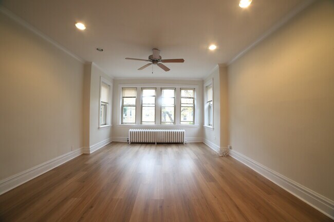 Photo - 3733 N Christiana Ave