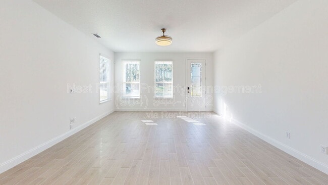 Photo - 46 Samantha Ct