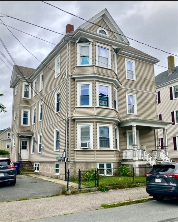 54 Maitland St Unit 2