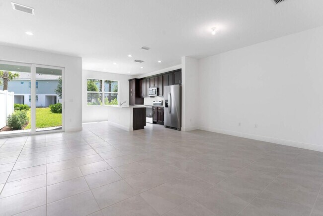 Photo - 552 Sanderling Cir