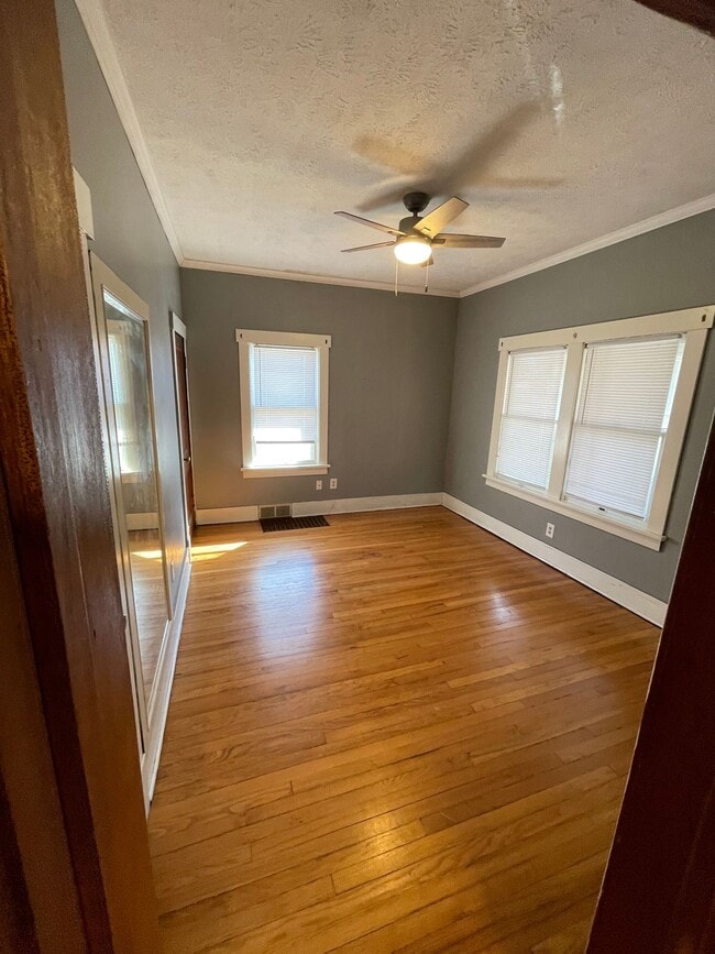 Photo - Bright and spacious 1 bedroom apartment Unit 1