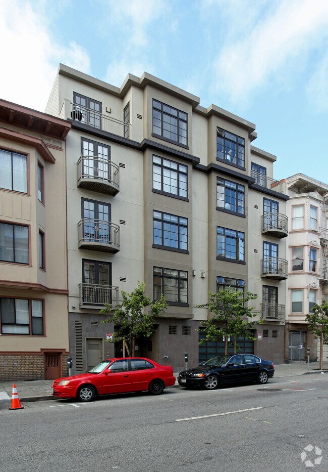 Foto principal - 1725 Washington St