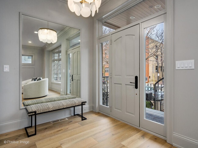 Photo - 1143 W Montana St Casa