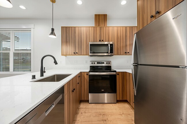 Kitchen - Parkside Townhomes