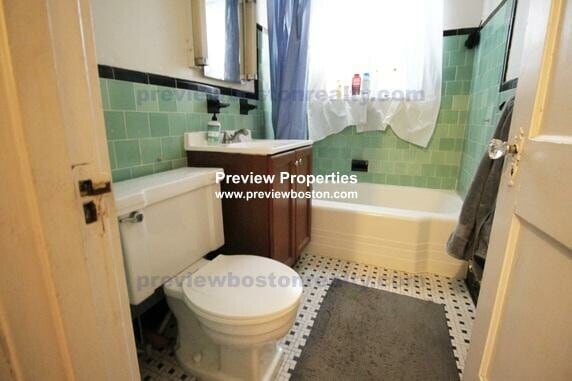 Building Photo - 262 Corey Rd Unit 1P