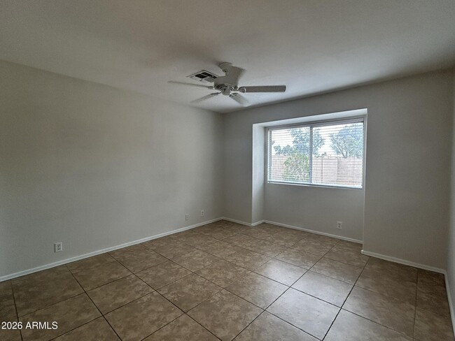 Photo - 2018 N 84th Ln