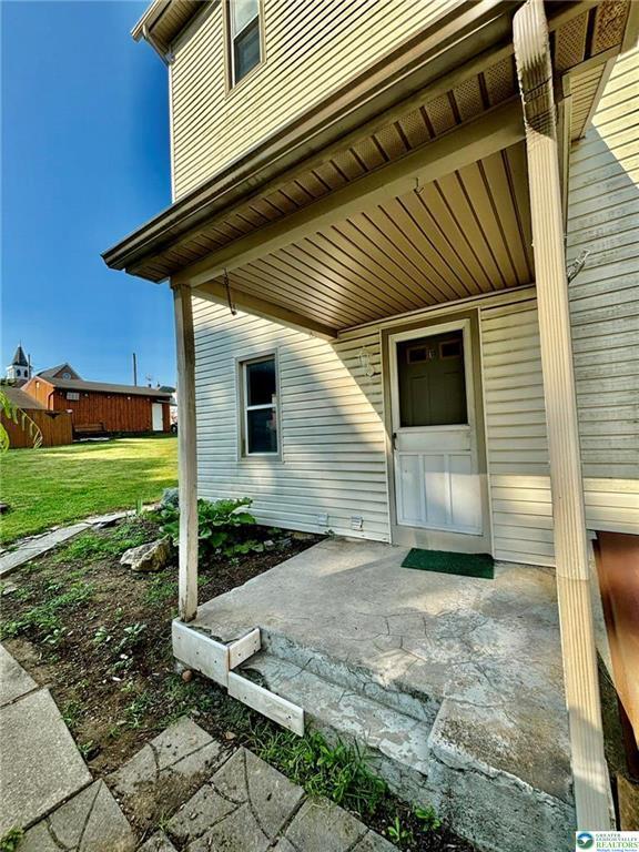 Photo - 370 Main St