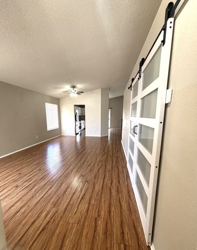 Photo - 2516 Starbrite Ave