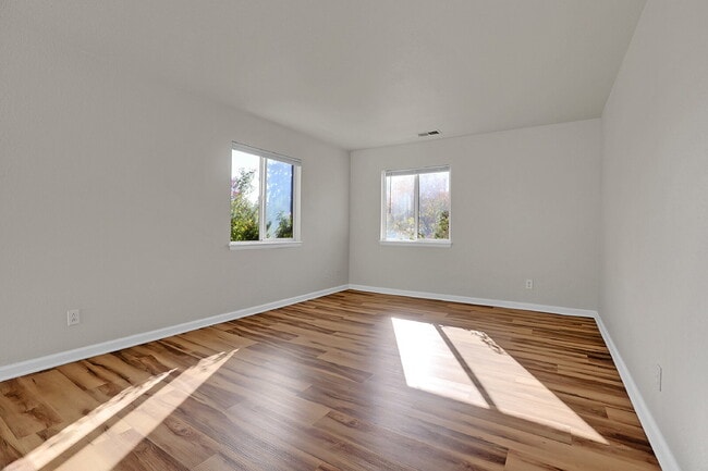 Photo - $2,350.00, 3 Bed, 2 bathroom located in De...